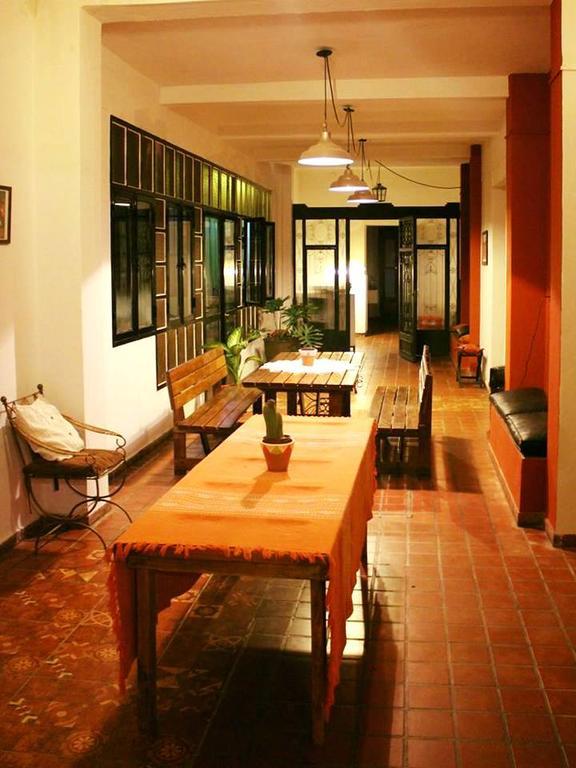 Gute Nacht Hostel La Rioja Buitenkant foto